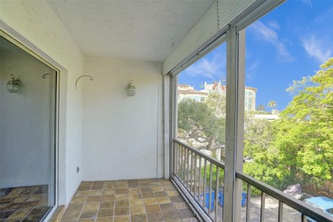 Copropriété à vendre à Fort Lauderdale, Floride: 2 chambres, 113.15 m2 № 1185373 - photo 9