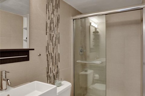 Condo in Fort Lauderdale, Florida, 2 bedrooms  № 1185373 - photo 12