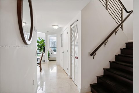 Copropriété à vendre à Miami, Floride: 2 chambres, 140.28 m2 № 1395137 - photo 2