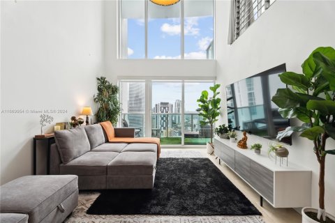 Copropriété à vendre à Miami, Floride: 2 chambres, 140.28 m2 № 1395137 - photo 1