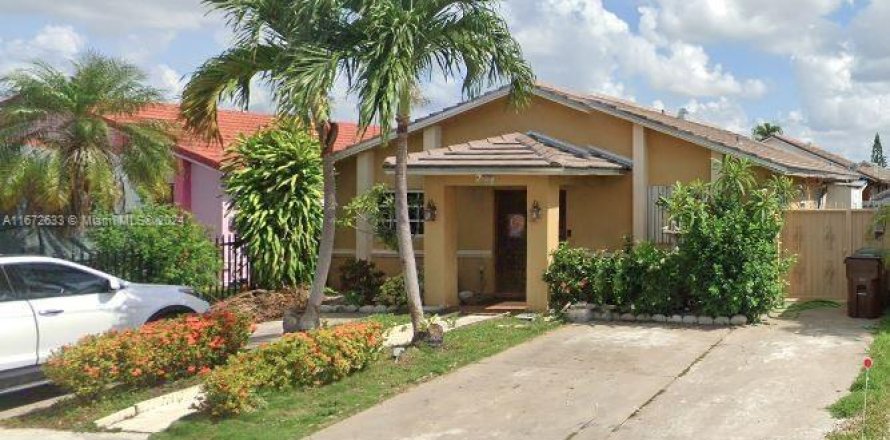 Villa ou maison à Hialeah, Floride 3 chambres, 117.06 m2 № 1395056