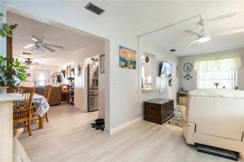 Casa en venta en Boynton Beach, Florida, 2 dormitorios, 122.35 m2 № 1345324 - foto 9