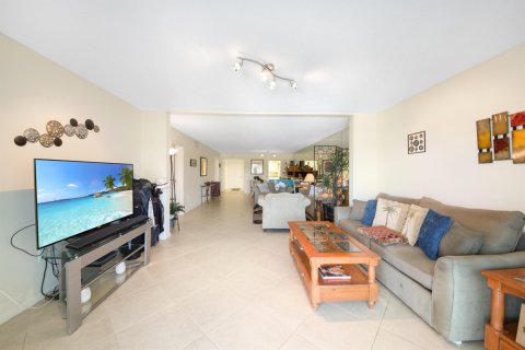 Condo in Atlantis, Florida, 2 bedrooms  № 1172189 - photo 28