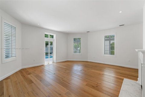 Casa en venta en Coral Gables, Florida, 5 dormitorios, 344.02 m2 № 1327714 - foto 6