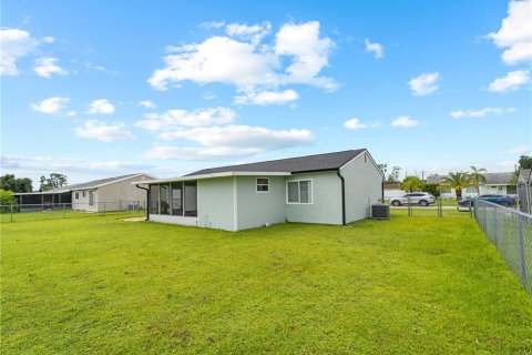 Villa ou maison à vendre à North Port, Floride: 2 chambres, 84.63 m2 № 1369958 - photo 30