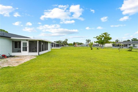 Villa ou maison à vendre à North Port, Floride: 2 chambres, 84.63 m2 № 1369958 - photo 28