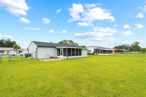 Villa ou maison à vendre à North Port, Floride: 2 chambres, 84.63 m2 № 1369958 - photo 29