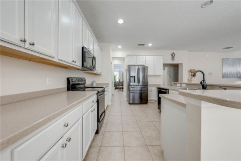 Villa ou maison à louer à Kissimmee, Floride: 6 chambres, 326.27 m2 № 1369996 - photo 14