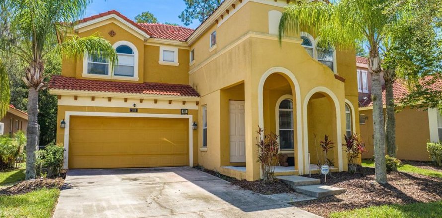 Casa en Kissimmee, Florida 6 dormitorios, 326.27 m2 № 1369996