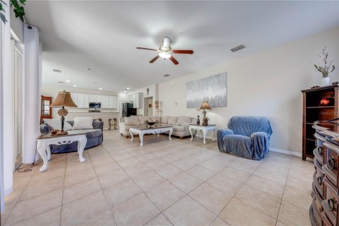 Villa ou maison à louer à Kissimmee, Floride: 6 chambres, 326.27 m2 № 1369996 - photo 8