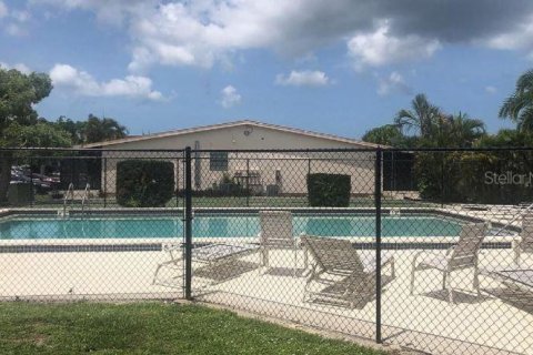 Copropriété à vendre à Naples, Floride: 2 chambres, 80.36 m2 № 1317570 - photo 10