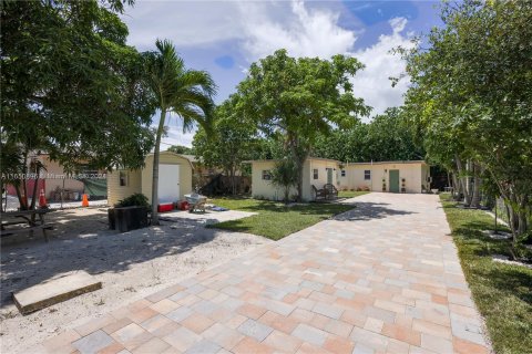 House in Fort Lauderdale, Florida 1 bedroom, 42.64 sq.m. № 1345637 - photo 23