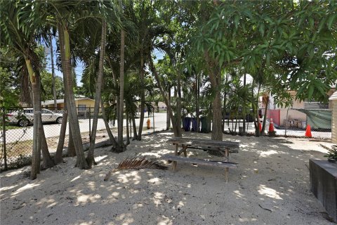 House in Fort Lauderdale, Florida 1 bedroom, 42.64 sq.m. № 1345637 - photo 24