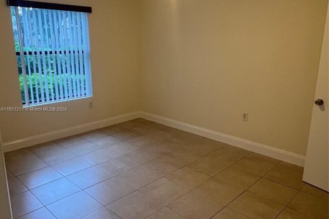 Copropriété à louer à Miami, Floride: 2 chambres, 97.83 m2 № 1345596 - photo 8