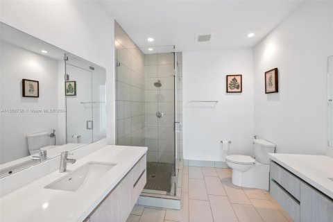 Adosado en venta en North Miami, Florida, 3 dormitorios, 225.29 m2 № 1333219 - foto 13