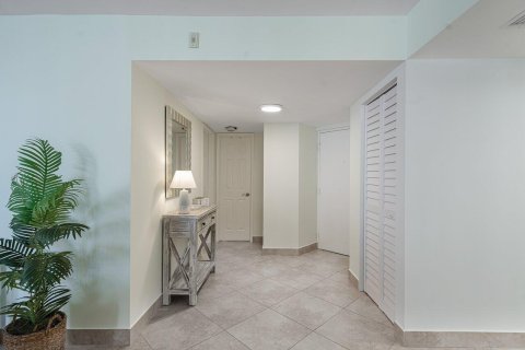 Copropriété à louer à Delray Beach, Floride: 2 chambres, 119.84 m2 № 619352 - photo 30