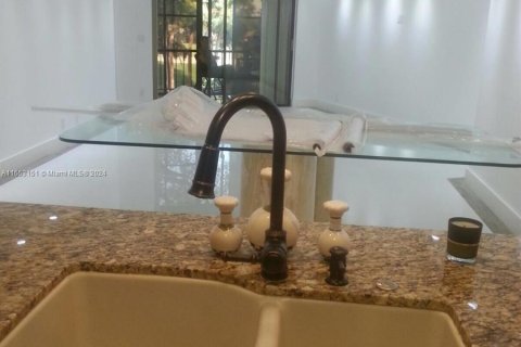 Condominio en venta en Hollywood, Florida, 1 dormitorio № 1347949 - foto 3