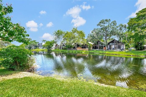 Townhouse in Plantation, Florida 2 bedrooms, 113.71 sq.m. № 1348032 - photo 24