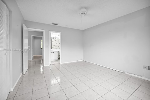 Adosado en venta en Plantation, Florida, 2 dormitorios, 113.71 m2 № 1348032 - foto 14