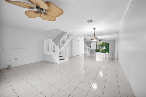 Townhouse in Plantation, Florida 2 bedrooms, 113.71 sq.m. № 1348032 - photo 5