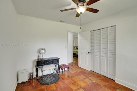 Casa en venta en Cutler Bay, Florida, 3 dormitorios, 122.91 m2 № 1348029 - foto 17