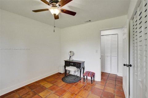 Casa en venta en Cutler Bay, Florida, 3 dormitorios, 122.91 m2 № 1348029 - foto 18