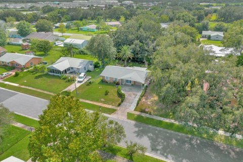 House in Kissimmee, Florida 4 bedrooms, 110.09 sq.m. № 1388940 - photo 24