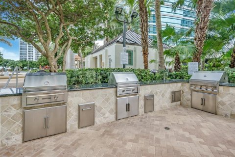 Copropriété à vendre à Fort Lauderdale, Floride: 2 chambres, 100.33 m2 № 1178462 - photo 2