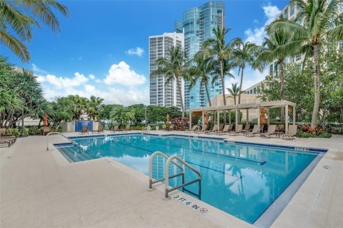 Condo in Fort Lauderdale, Florida, 2 bedrooms  № 1178462 - photo 18