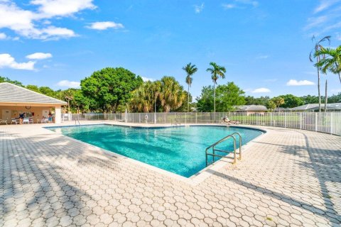 Villa ou maison à vendre à Palm Beach Gardens, Floride: 2 chambres, 107.02 m2 № 1178460 - photo 1