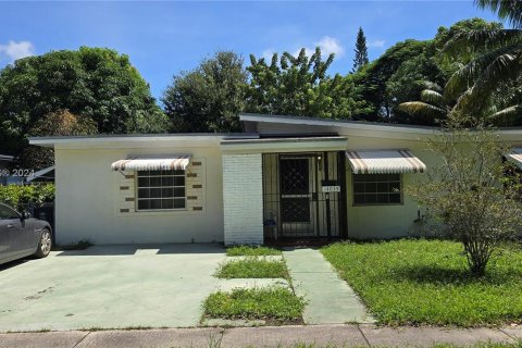 Villa ou maison à vendre à North Miami, Floride: 3 chambres, 116.78 m2 № 1386081 - photo 5