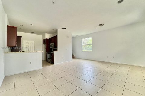 Adosado en venta en Sunrise, Florida, 3 dormitorios, 151.24 m2 № 1398351 - foto 7