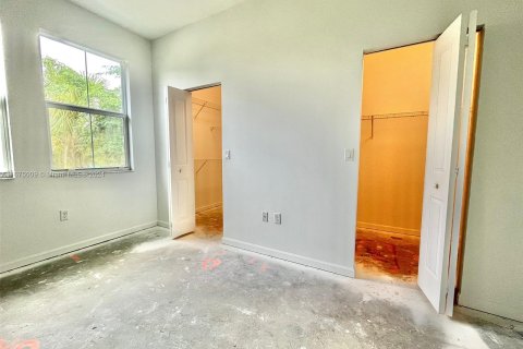 Townhouse in Sunrise, Florida 3 bedrooms, 151.24 sq.m. № 1398351 - photo 13