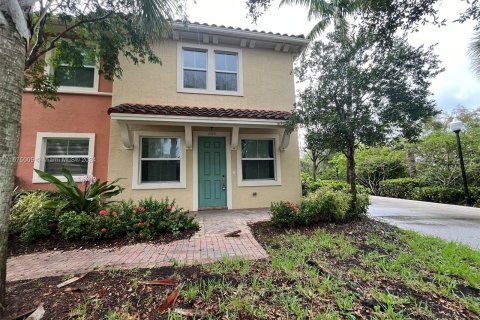 Townhouse in Sunrise, Florida 3 bedrooms, 151.24 sq.m. № 1398351 - photo 2