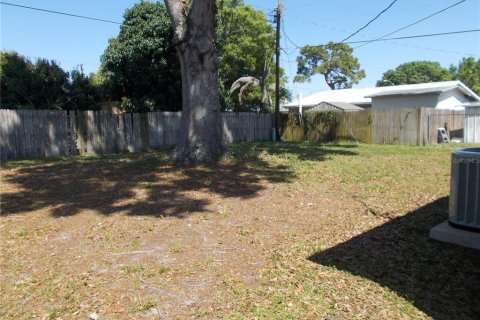 Villa ou maison à louer à Pinellas Park, Floride: 3 chambres, 71.35 m2 № 1351507 - photo 8