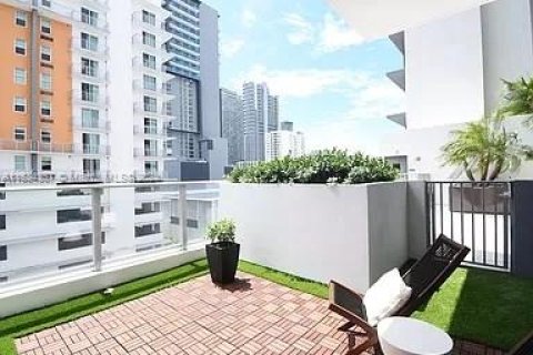 Condominio en venta en Miami, Florida, 3 dormitorios, 152.17 m2 № 1294876 - foto 13