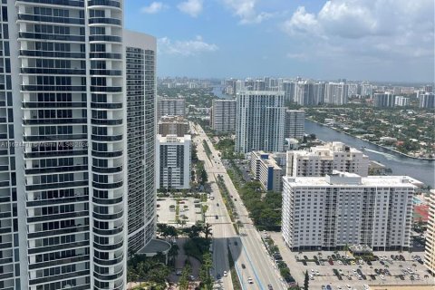 Condo in Hollywood, Florida, 2 bedrooms  № 1294892 - photo 29