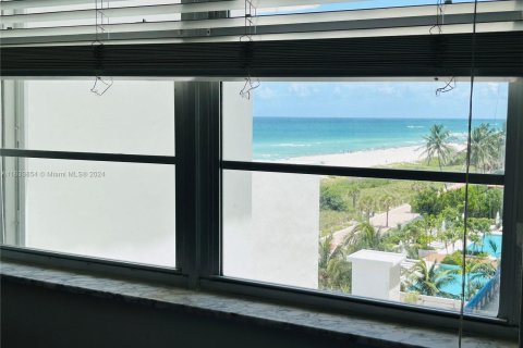 Copropriété à vendre à Miami Beach, Floride: 2 chambres, 177.35 m2 № 1294846 - photo 24