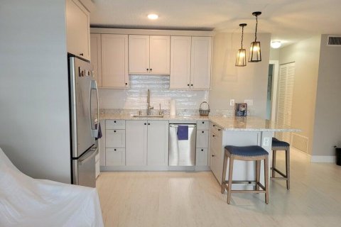 Condominio en venta en Stuart, Florida, 1 dormitorio, 64.66 m2 № 1092839 - foto 15