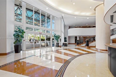 Copropriété à vendre à Sunny Isles Beach, Floride: 4 chambres, 366.5 m2 № 1153380 - photo 10