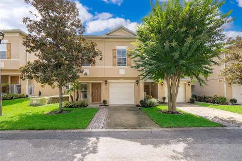 Touwnhouse à vendre à Altamonte Springs, Floride: 3 chambres, 177.81 m2 № 1361569 - photo 1