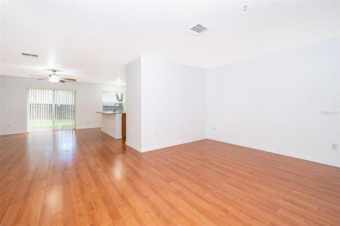 Adosado en venta en Altamonte Springs, Florida, 3 dormitorios, 177.81 m2 № 1361569 - foto 4