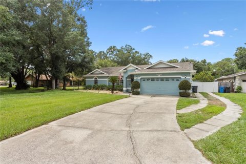 House in Tampa, Florida 3 bedrooms, 238.57 sq.m. № 1361641 - photo 2