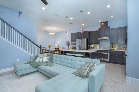 Touwnhouse à vendre à Orlando, Floride: 3 chambres, 164.99 m2 № 1361640 - photo 8