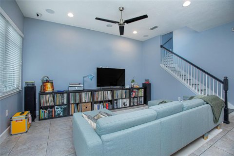 Adosado en venta en Orlando, Florida, 3 dormitorios, 164.99 m2 № 1361640 - foto 9