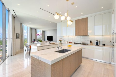 Condominio en venta en Miami, Florida, 4 dormitorios, 444.63 m2 № 1404302 - foto 9