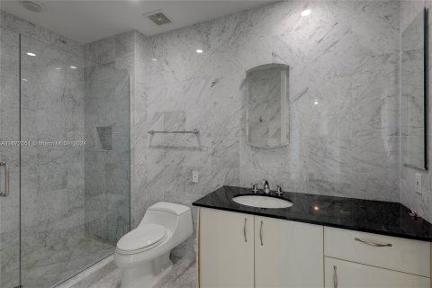 Condo in Aventura, Florida, 2 bedrooms  № 1404301 - photo 15