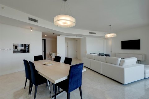 Condo in Aventura, Florida, 2 bedrooms  № 1404301 - photo 7