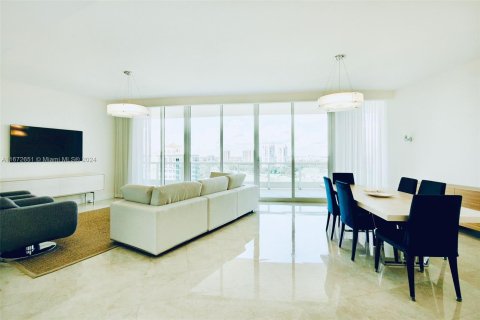 Condo in Aventura, Florida, 2 bedrooms  № 1404301 - photo 3