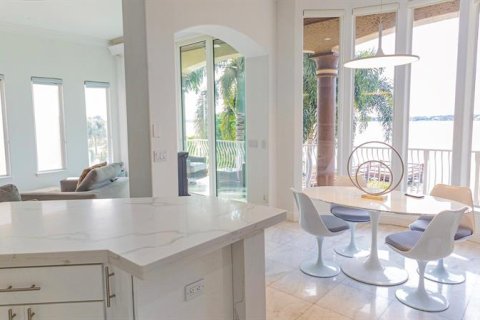 Villa ou maison à vendre à Orlando, Floride: 5 chambres, 547.94 m2 № 889073 - photo 14